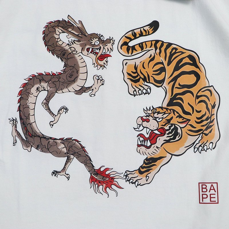 Футболка A Bathing Ape Tiger VS Dragon "White" фото № 5