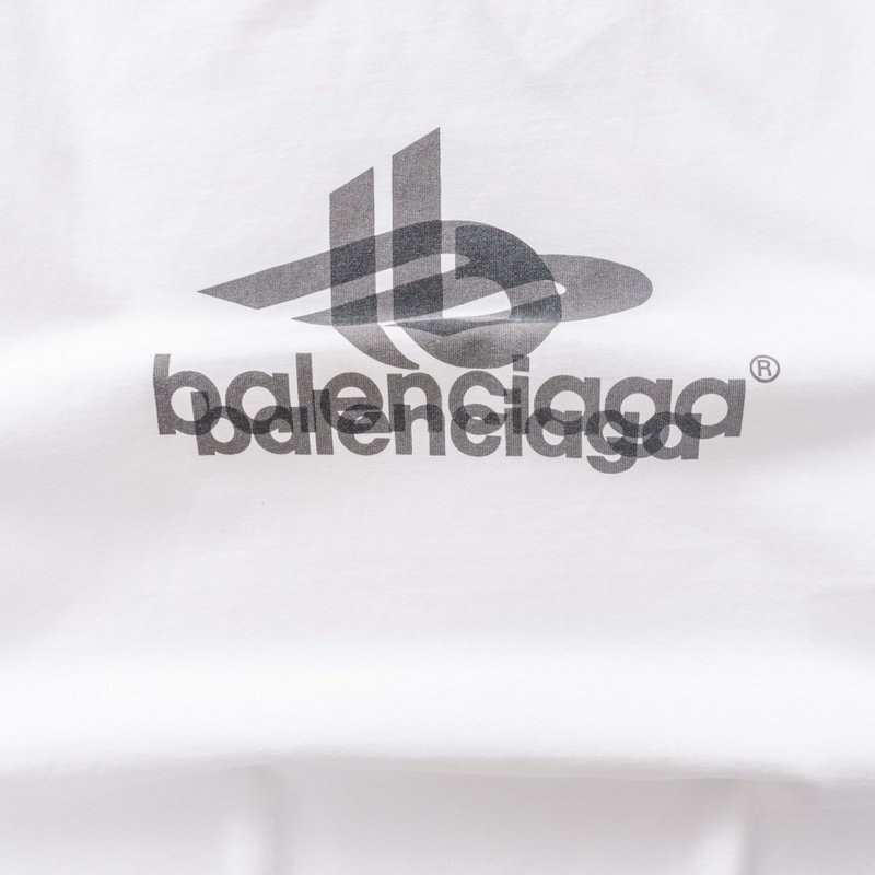Футболка Balenciaga Front Logo With Shadow "White" фото № 3