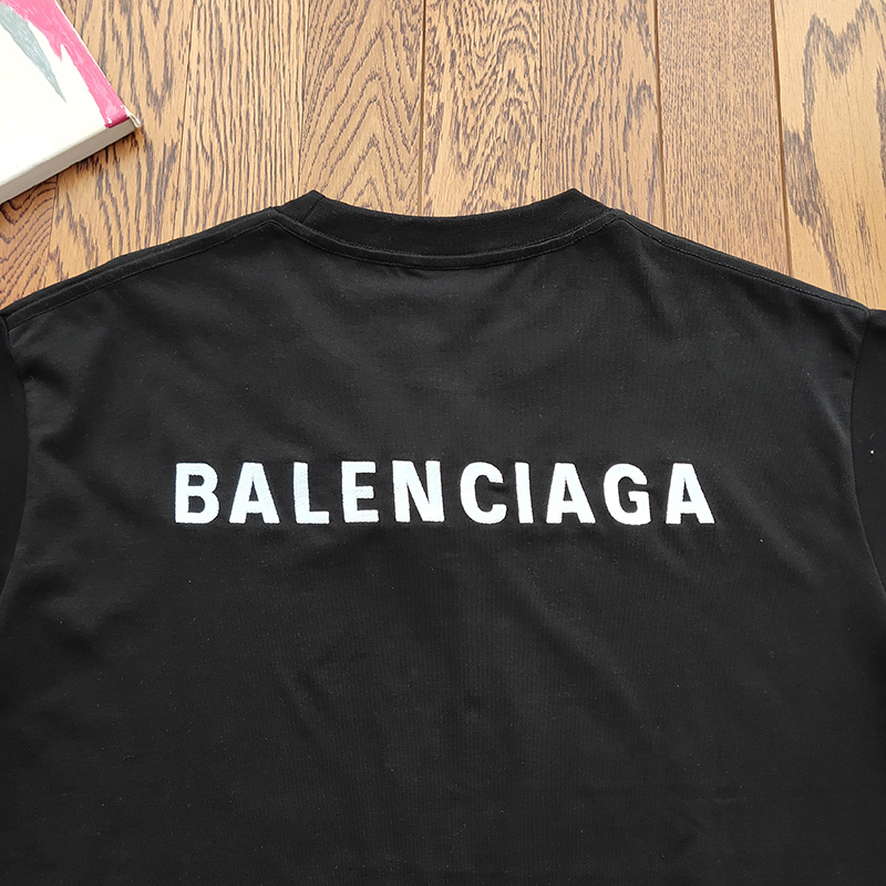 Футболка Balenciaga With A Small Brand Name "Black" фото № 9