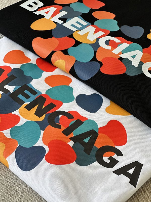 Футболка Balenciaga Heart Of Hearts "White" фото № 5