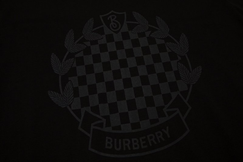 Футболка Burberry With Wreath Logo "Black" фото № 8