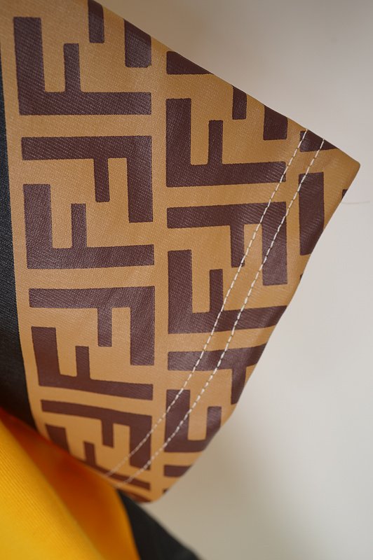 Футболка Fendi Three Colors With Brand Print "White" фото № 3