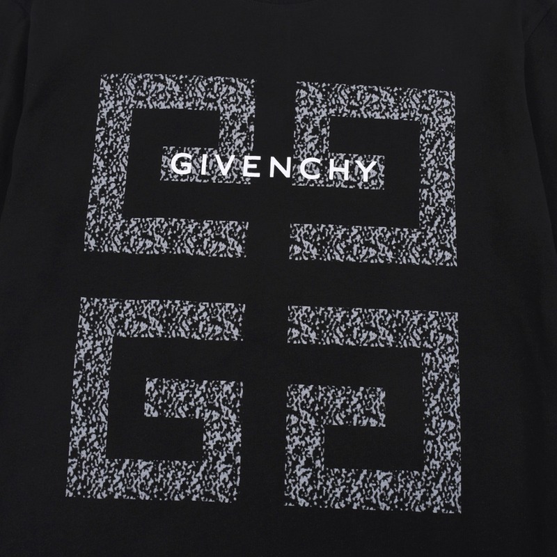 Футболка Givenchy With A Large Logo "Black" фото № 8