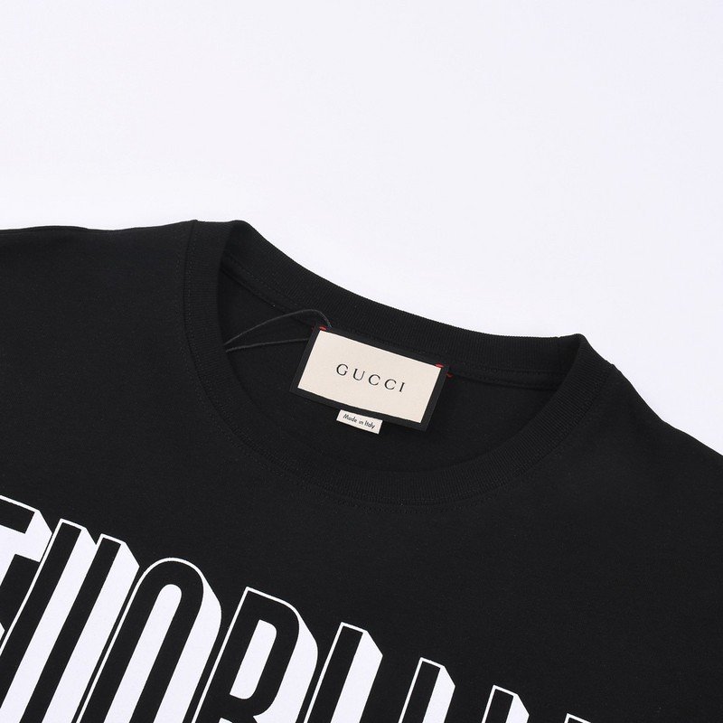 Футболка Gucci With Graphic Bomb Print "Black" фото № 7
