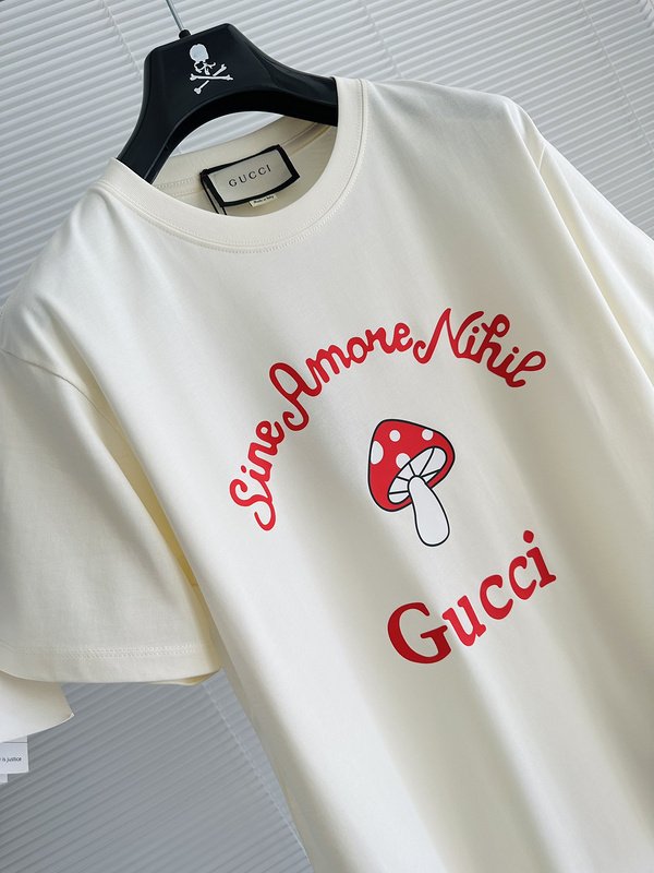Футболка Gucci With A Fly Agaric Print "Cream" фото № 3