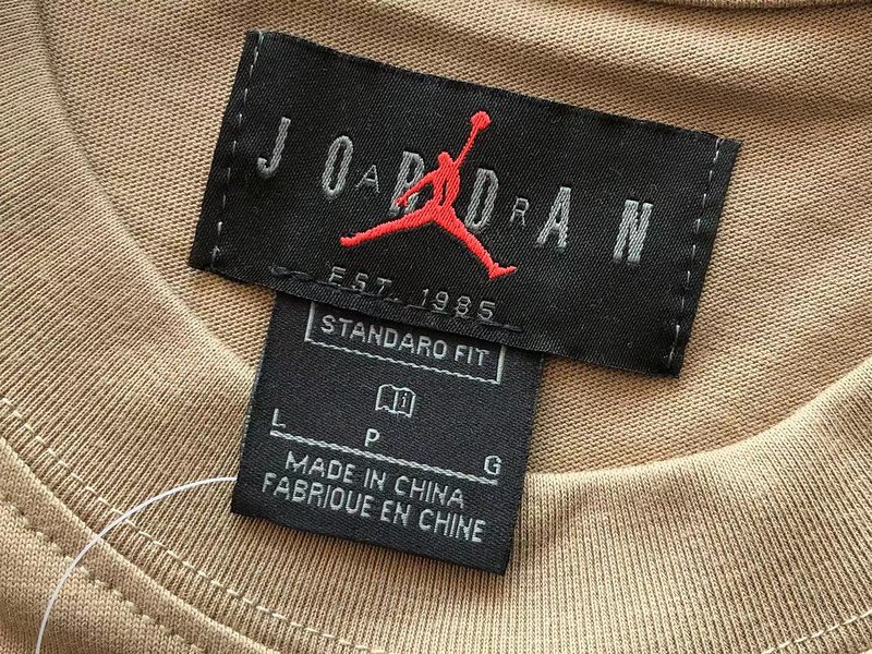 Футболка Jordan Sleeve Decorated By Man Jumping Print "Beige" фото № 3