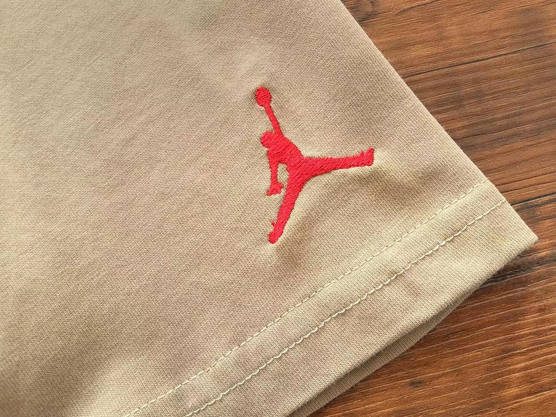 Футболка Jordan Sleeve Decorated By Man Jumping Print "Beige" фото № 4