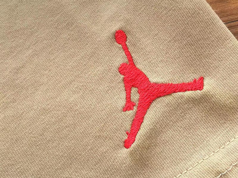 Футболка Jordan Sleeve Decorated By Man Jumping Print "Beige" фото № 5