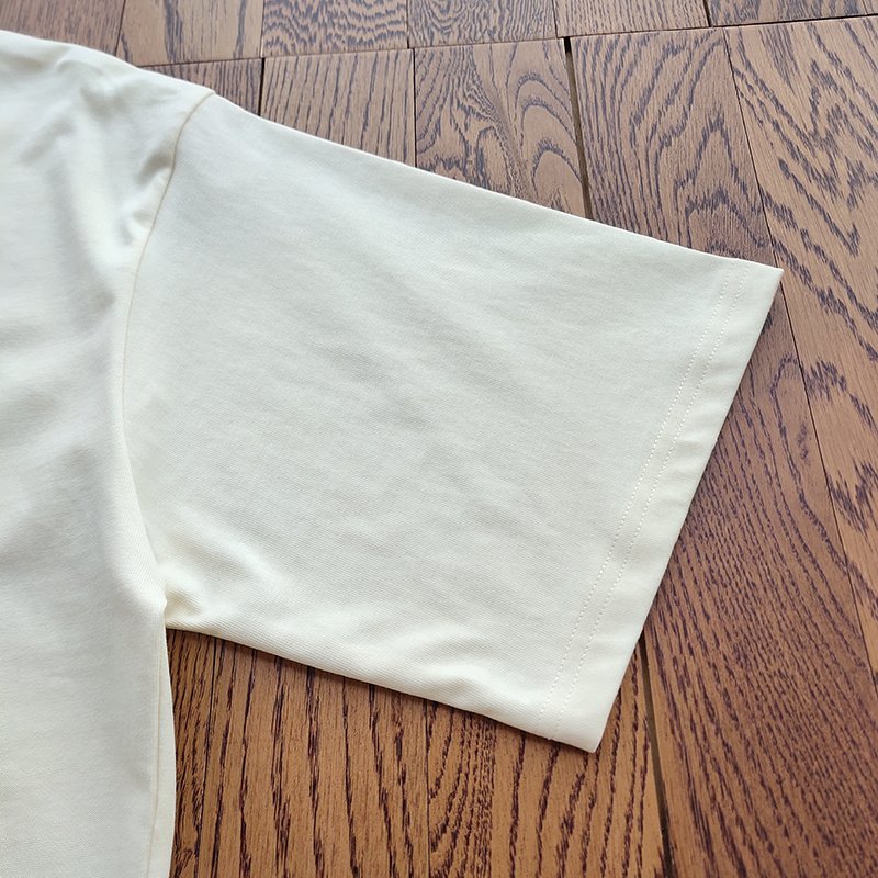 Футболка Louis Vuitton Rabbit Hiding In Sneakers "White" фото № 5