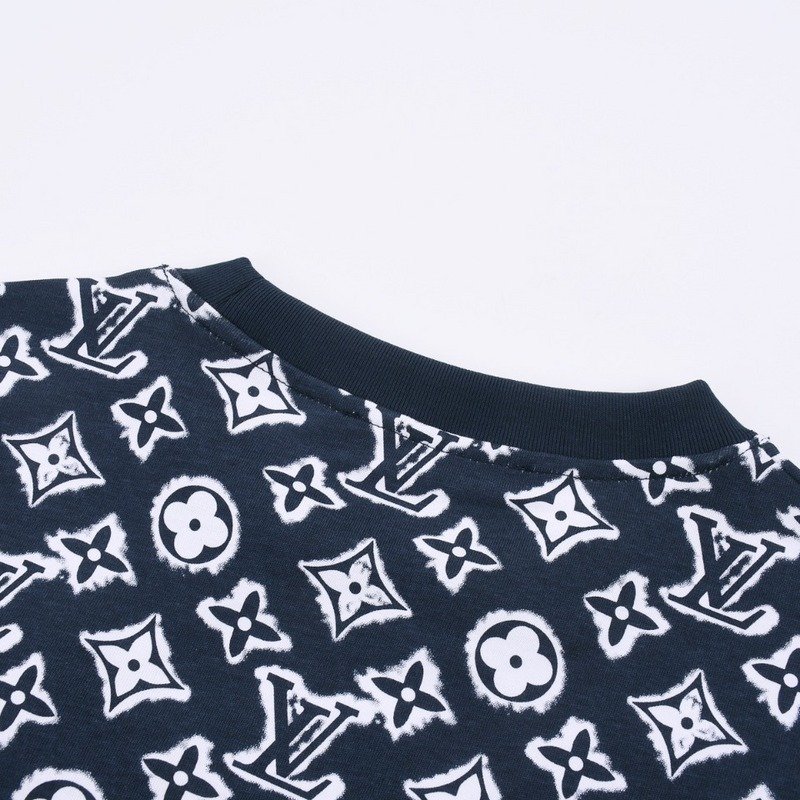 Футболка Louis Vuitton With A Patterned Logo Print "Blue/White" фото № 2