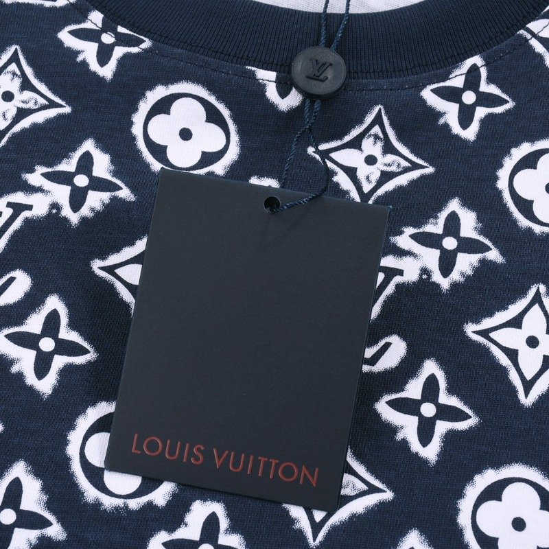 Футболка Louis Vuitton With A Patterned Logo Print "Blue/White" фото № 3