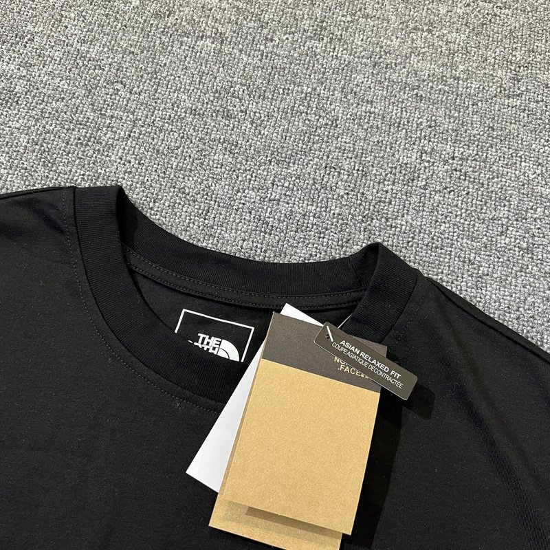 Футболка The North Face Never Stop "Black" фото № 6