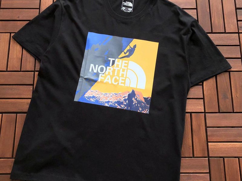 Футболка The North Face Man On Crag "Black" фото № 6