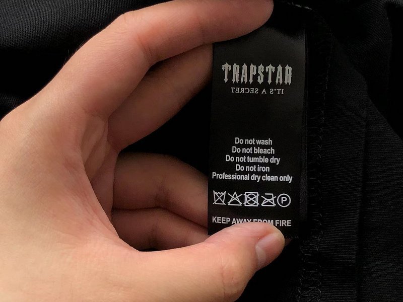 Футболка Trapstar Wide Wave Line "Black" фото № 3
