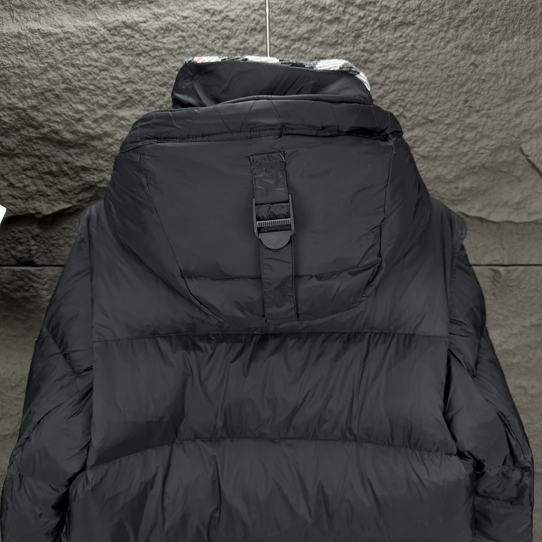 Пуховик Burberry Classic Detach "Black" фото № 2