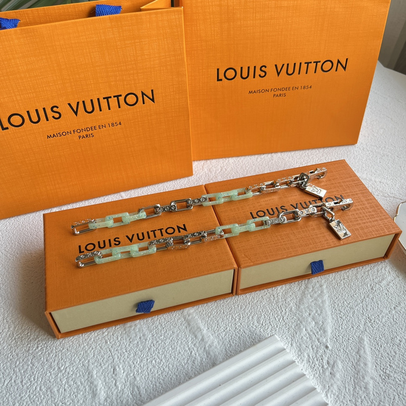 Браслет Louis Vuitton With Lock Fastening "Silver" фото № 3