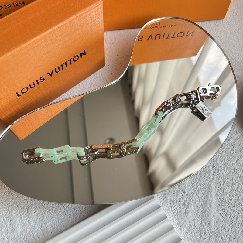 Браслет Louis Vuitton With Lock Fastening "Silver" фото № 5