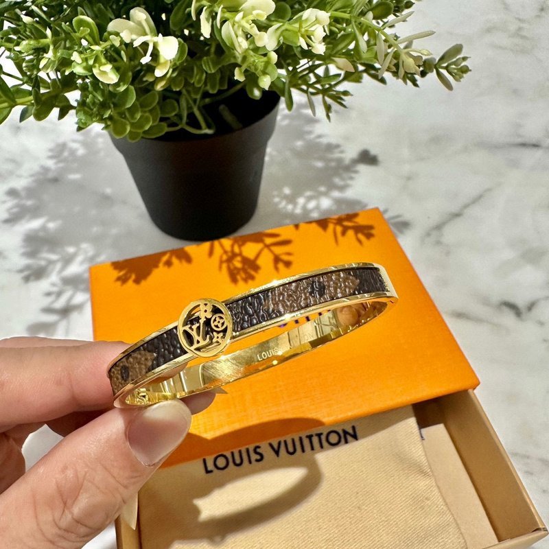 Браслет Louis Vuitton Solid With Logo Inside Circle "Black" фото № 2