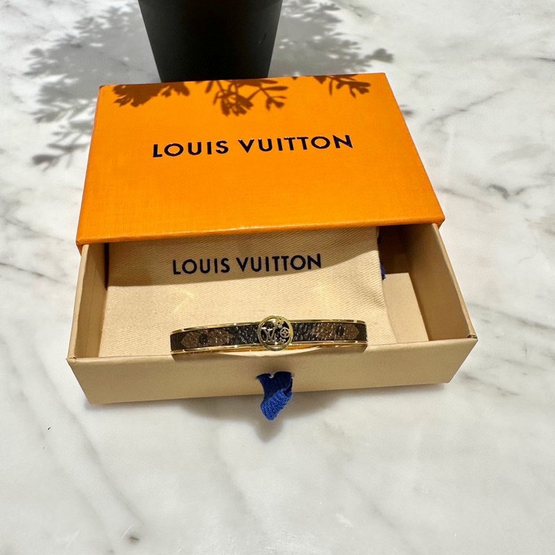 Браслет Louis Vuitton Solid With Logo Inside Circle "Black" фото № 3