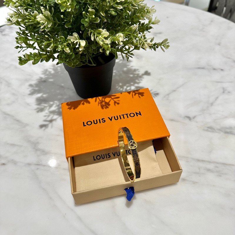 Браслет Louis Vuitton Solid With Logo Inside Circle "Black" фото № 4