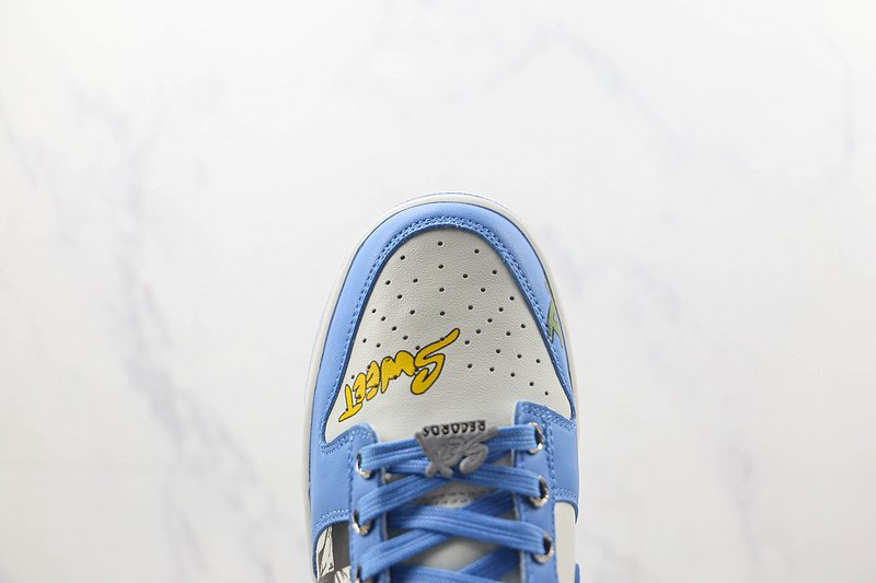 Nike SB Dunk Low "Sail/Coast/University Gold" фото № 3