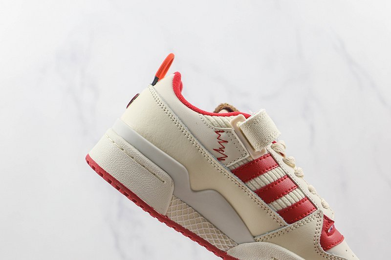 Adidas Forum 84 Low "Home Alone" фото № 4