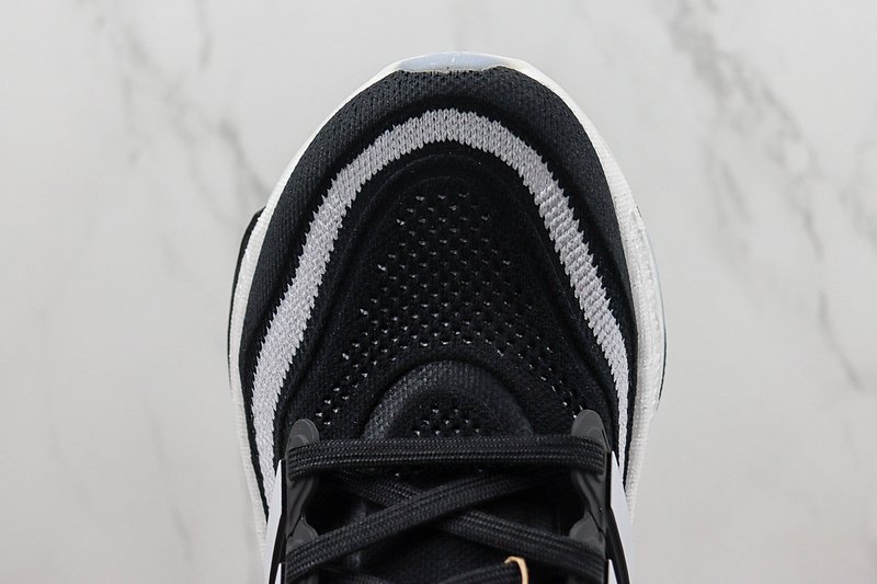 Adidas UltraBoost Light "Black/White" фото № 3