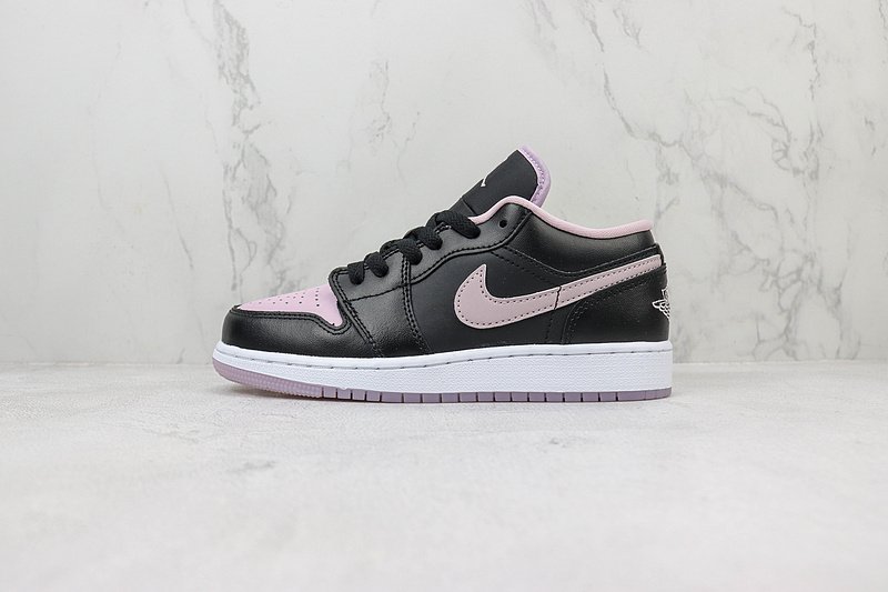 Air Jordan 1 Low "Black/Iced Lilac" фото № 2