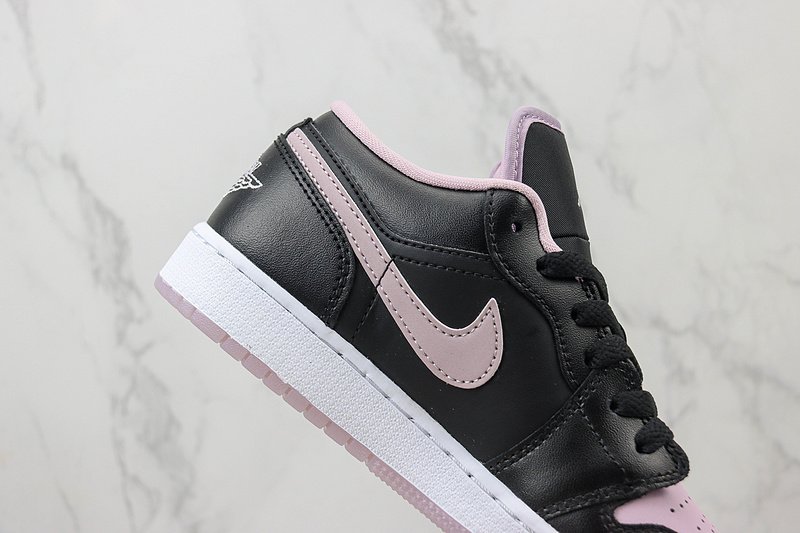 Air Jordan 1 Low "Black/Iced Lilac" фото № 3