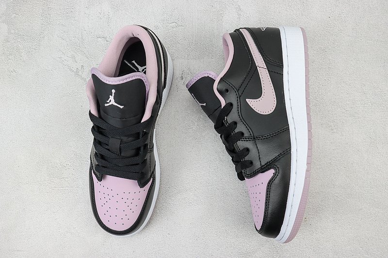 Air Jordan 1 Low "Black/Iced Lilac" фото № 6