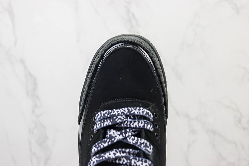 Air Jordan 3 Retro "Black Cat" фото № 4