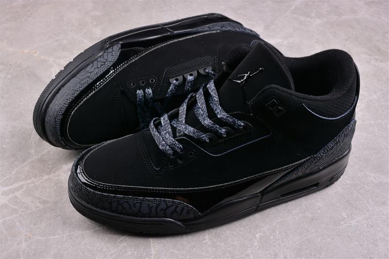 Air Jordan 3 Retro "Black Cat" фото № 2
