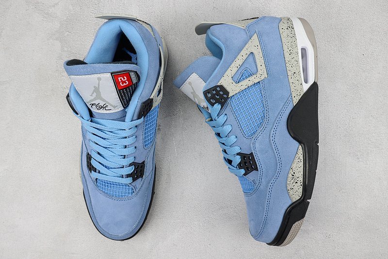 Air Jordan 4 Retro "University Blue" фото № 6