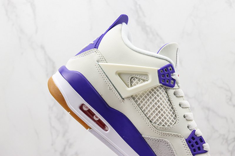 Air Jordan 4 "Saphire" фото № 4