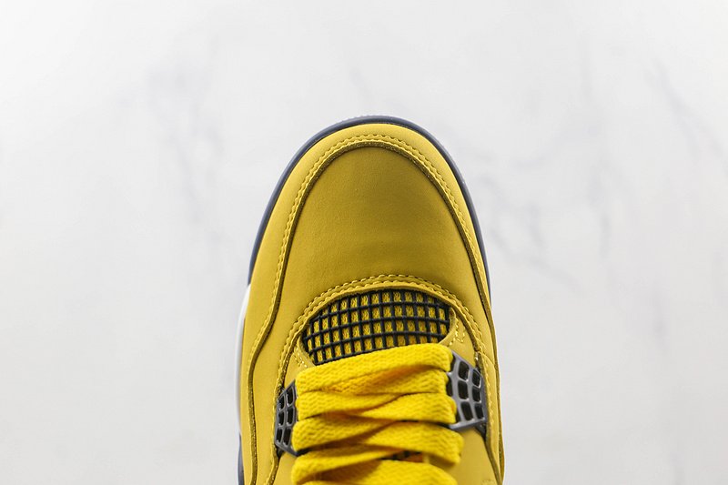 Air Jordan 4 Retro "Lightning" фото № 3
