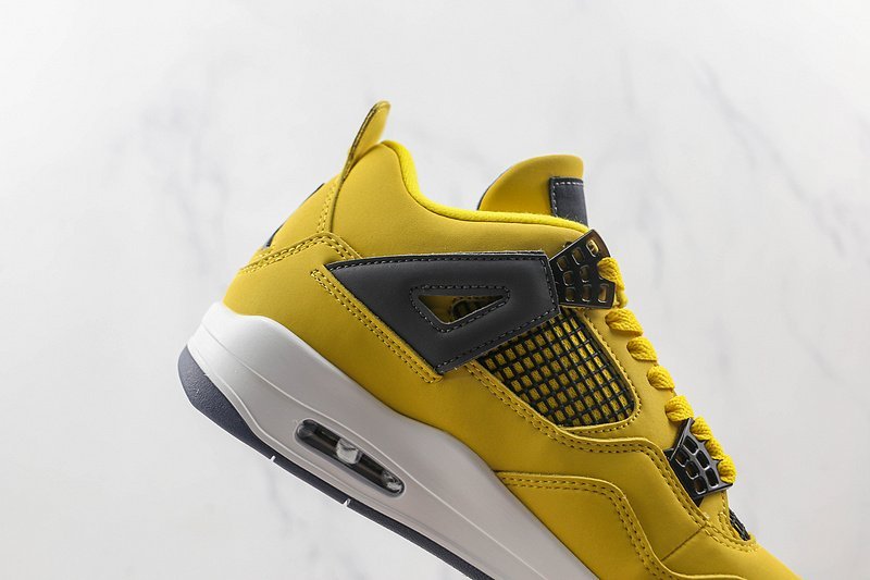 Air Jordan 4 Retro "Lightning" фото № 4