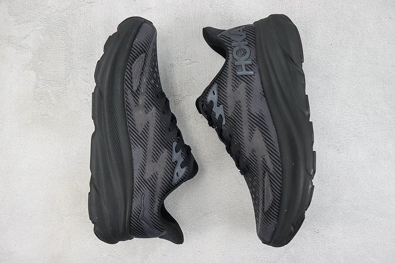 Hoka One One Clifton 9 "Triple Black" фото № 7