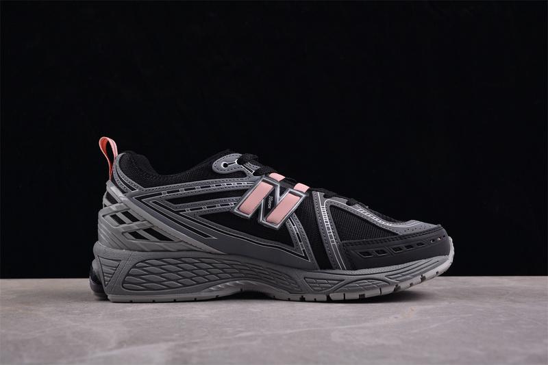 New Balance 1906R "Black/Pink Moon" фото № 8