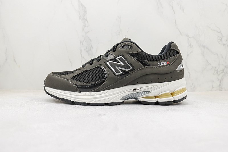 New Balance 2002R "Dark Grey/Green" фото № 2