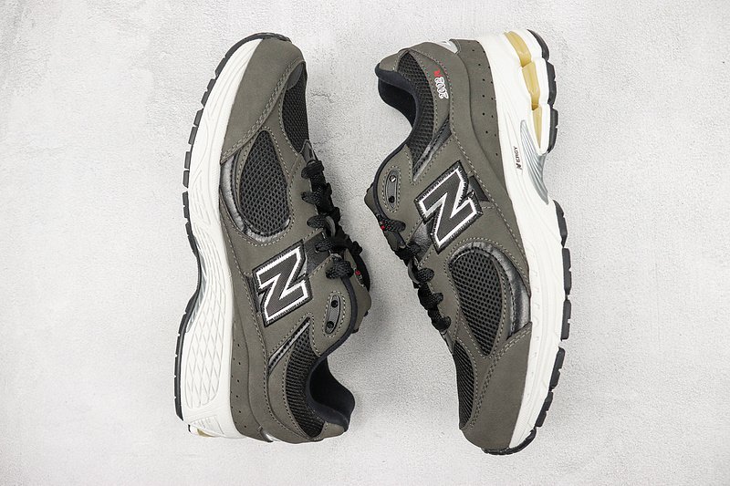 New Balance 2002R "Dark Grey/Green" фото № 7