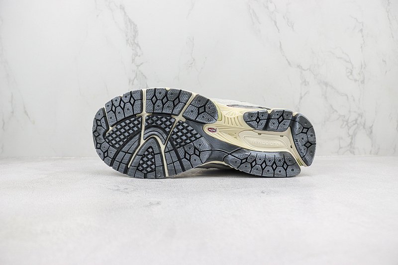 New Balance 2002R "Rain Cloud" фото № 8