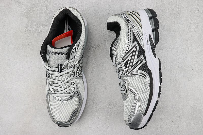 New Balance 860v2 "Silver/Black" фото № 6
