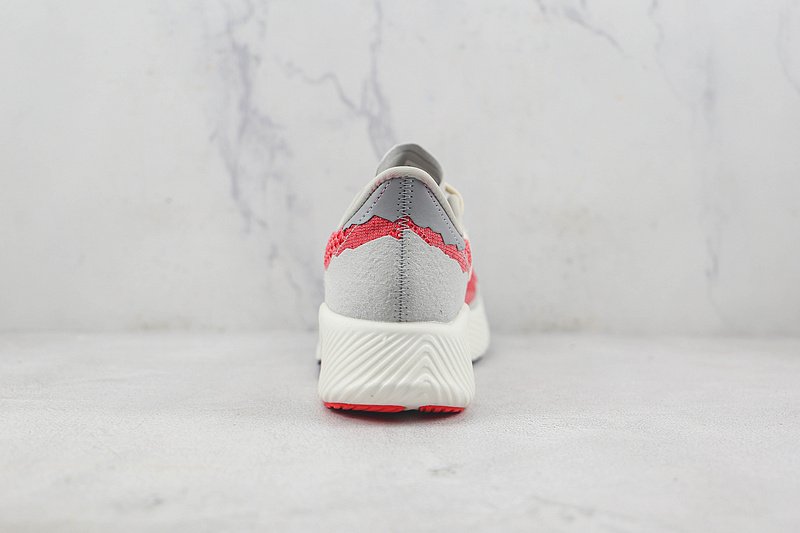 Stone Island x Tokio Design Studio x New Balance FuelCell RC Elite V2 "Energy Red" фото № 9