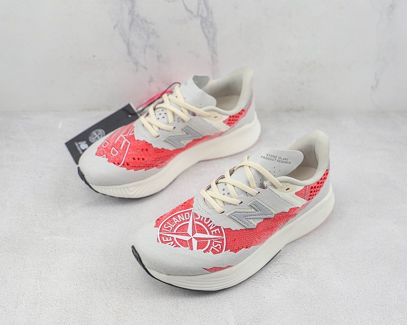 Stone Island x Tokio Design Studio x New Balance FuelCell RC Elite V2 "Energy Red" фото № 5