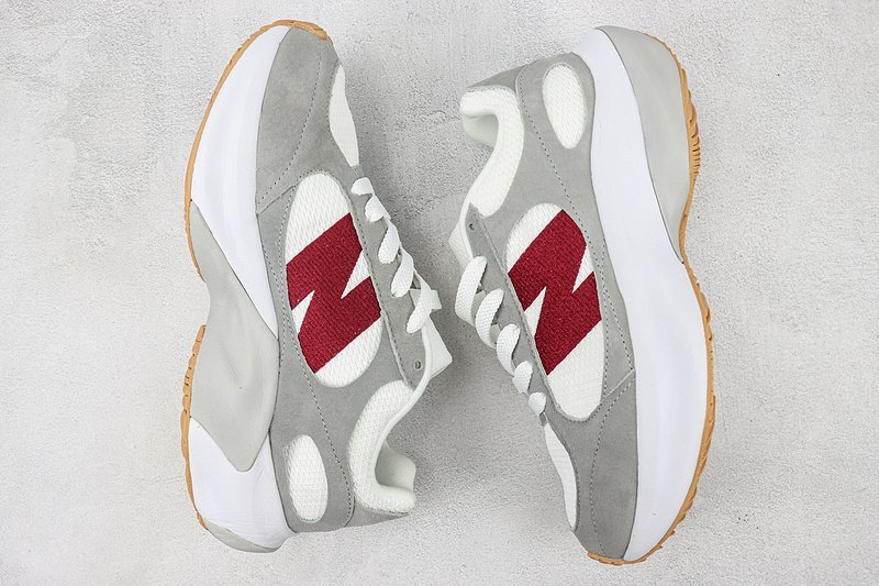 AURALEE x New Balance Warped Runner "Sea Salt/Sandstone" фото № 6