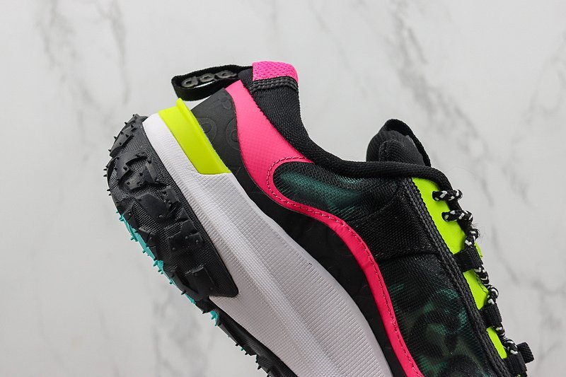 Louis Vuitton x Nike ACG Mountain Fly 2 Low "Black/Pink/Yellow" фото № 3