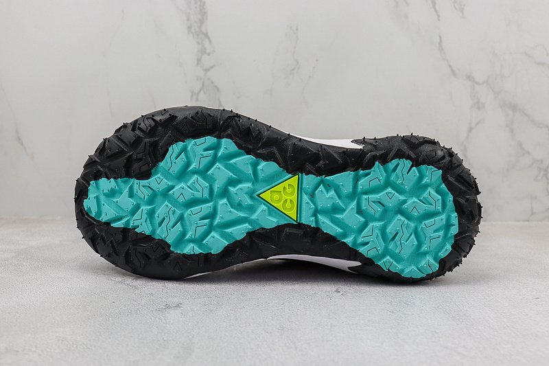 Louis Vuitton x Nike ACG Mountain Fly 2 Low "Black/Pink/Yellow" фото № 8