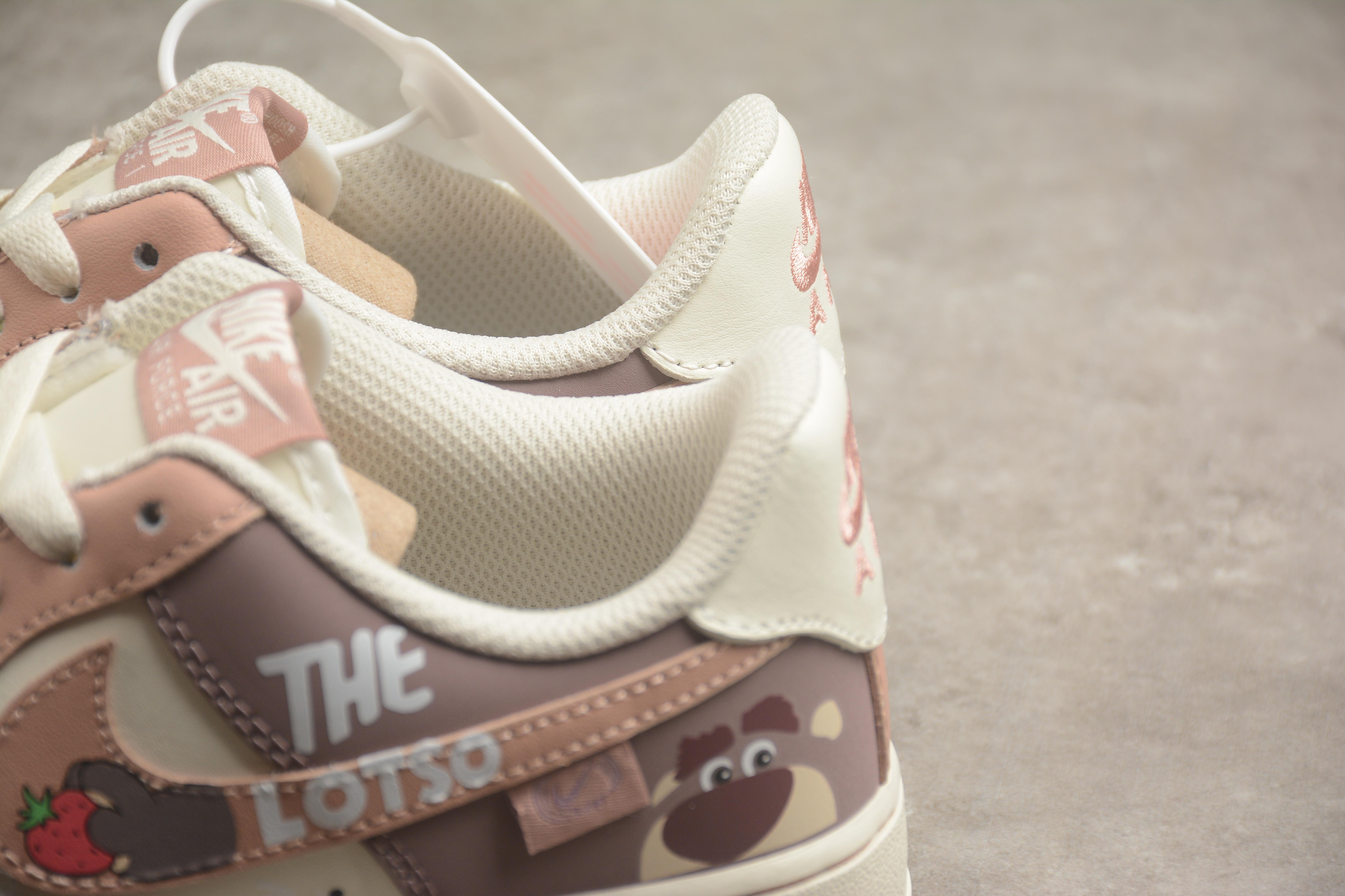 Nike Air Force 1 Low "Strawberry Bear" фото № 9