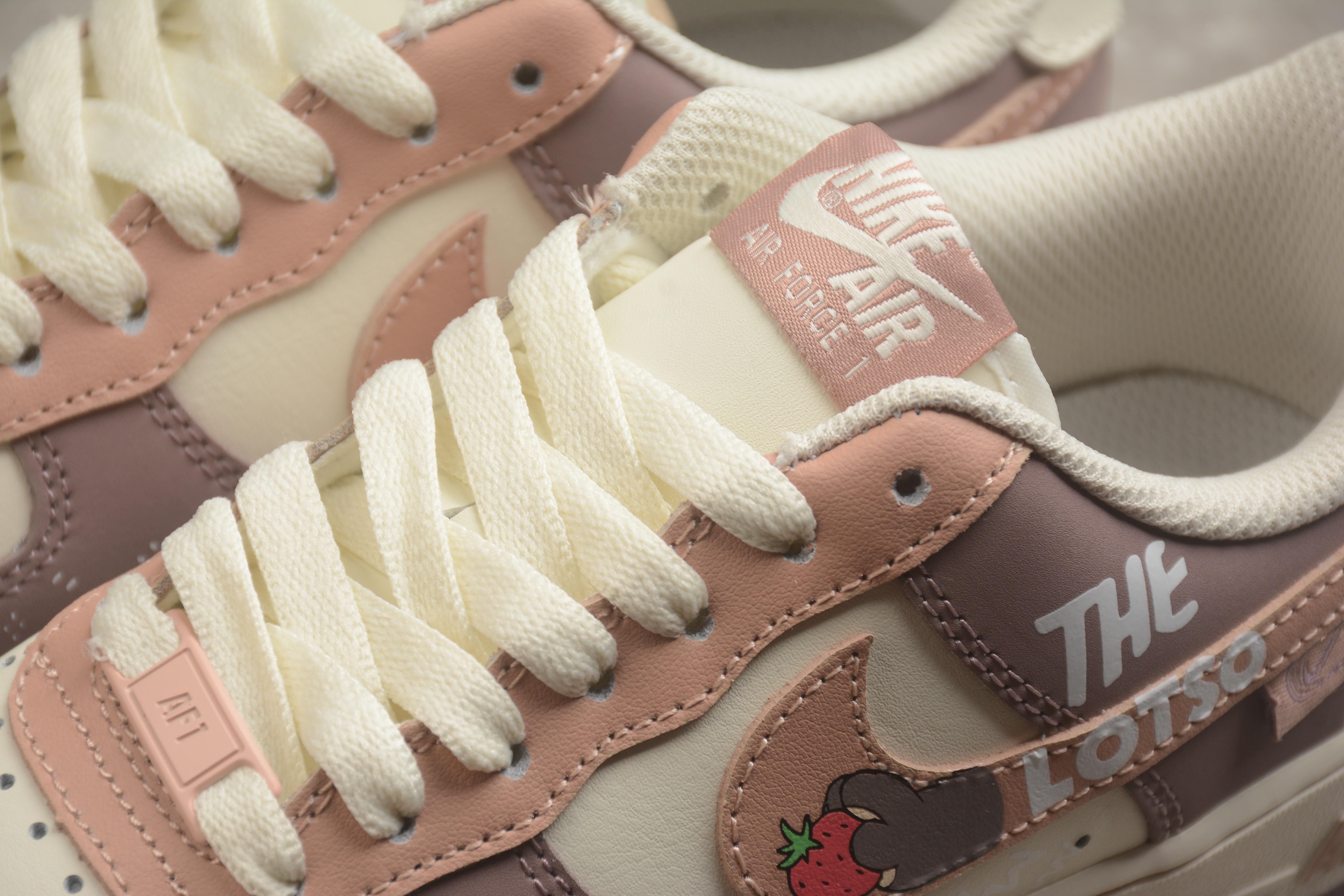Nike Air Force 1 Low "Strawberry Bear" фото № 8