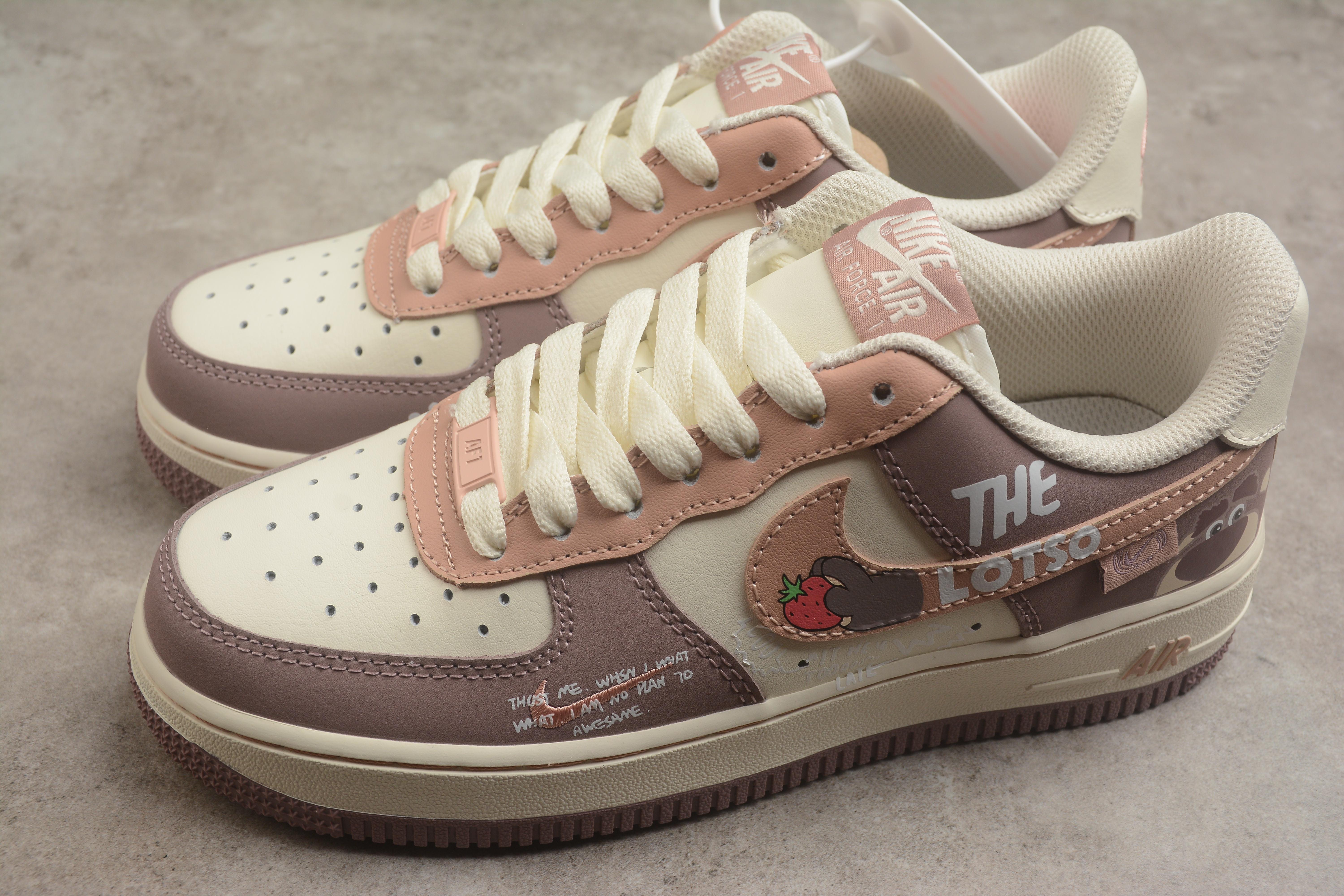 Nike Air Force 1 Low "Strawberry Bear" фото № 6